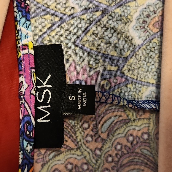 Dress - Picture 3 of 4